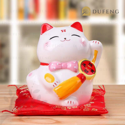 Wealthy Maneki Neko